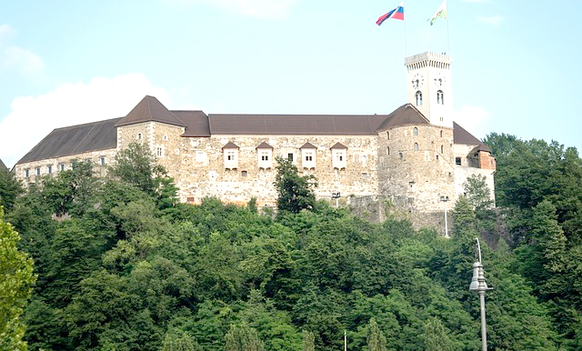 Eine der Sehenswürdigkeiten – das Schloß von Ljubiliana.
